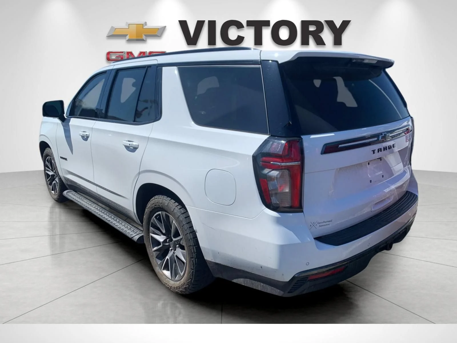 Used 2021 Summit White Chevrolet Z71 image 5