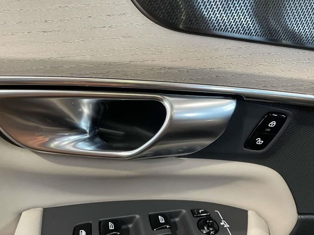 2026 Volvo XC90 Plus - Photo 36