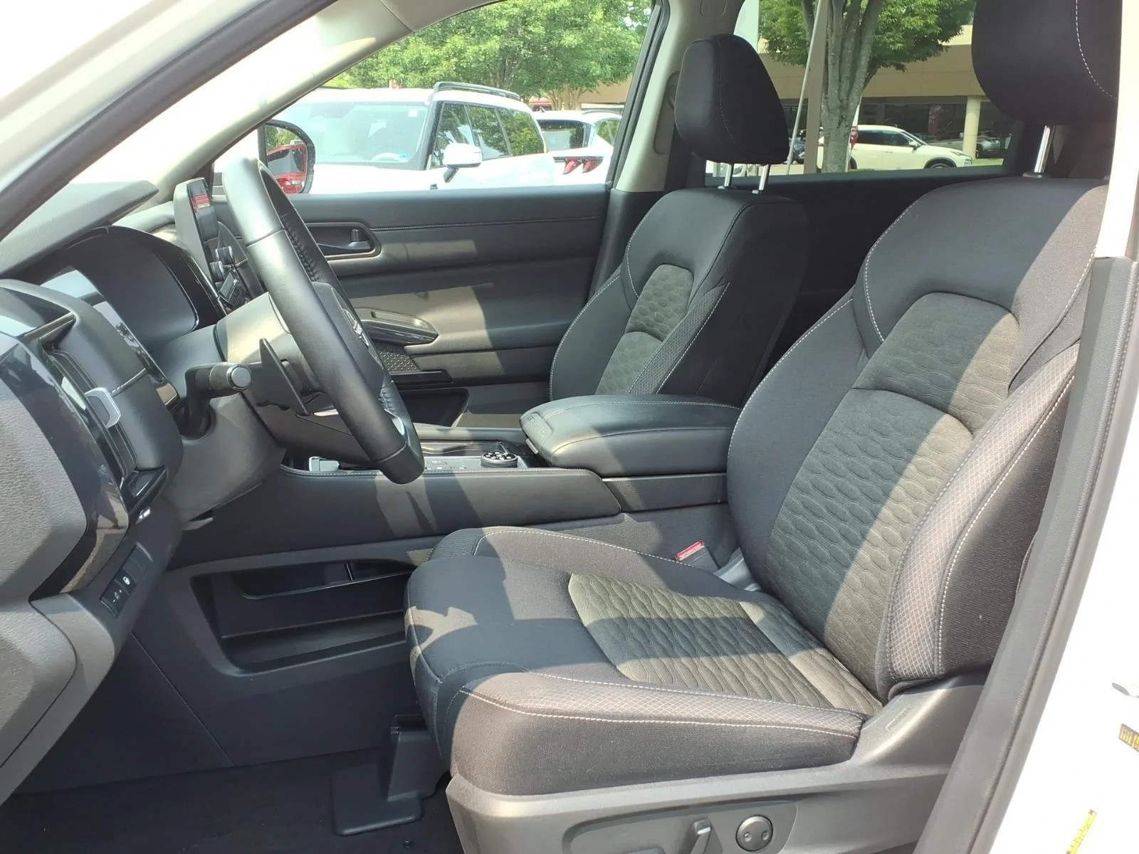 Used 2024 Pearl White Tricoat Nissan SV image 21