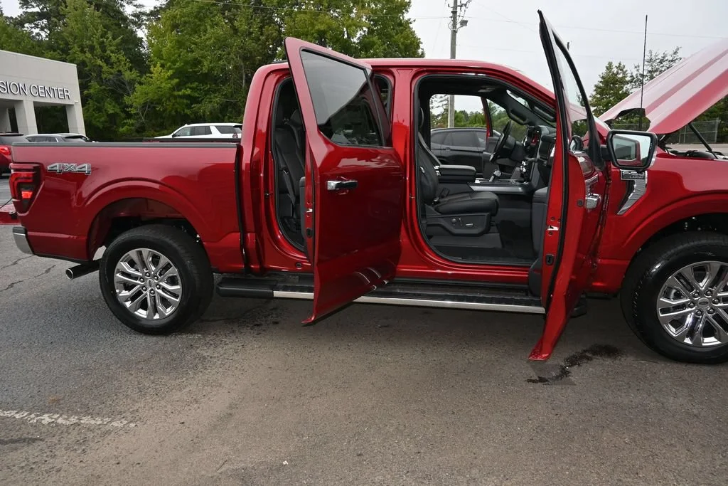 New 2026 Ruby Red Metallic Tinted Clearcoat Ford Lariat® image 7