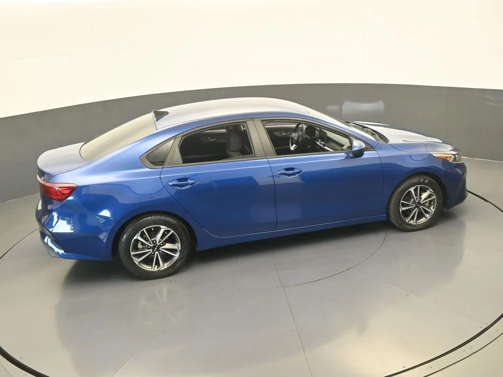 Used 2023 Deep Sea Blue Kia LXS image 43