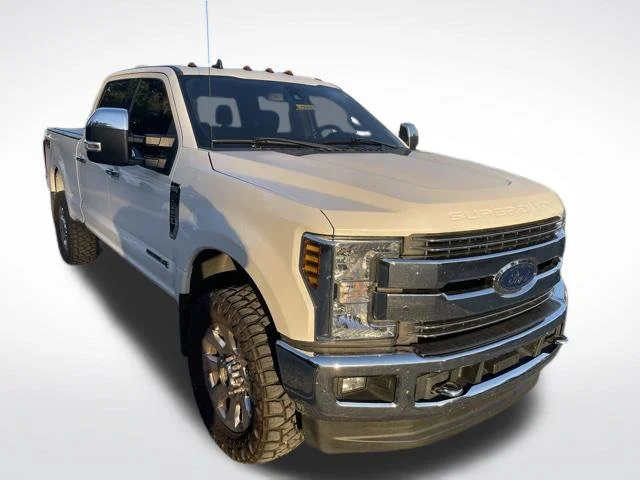Used 2019  Ford King Ranch image 1