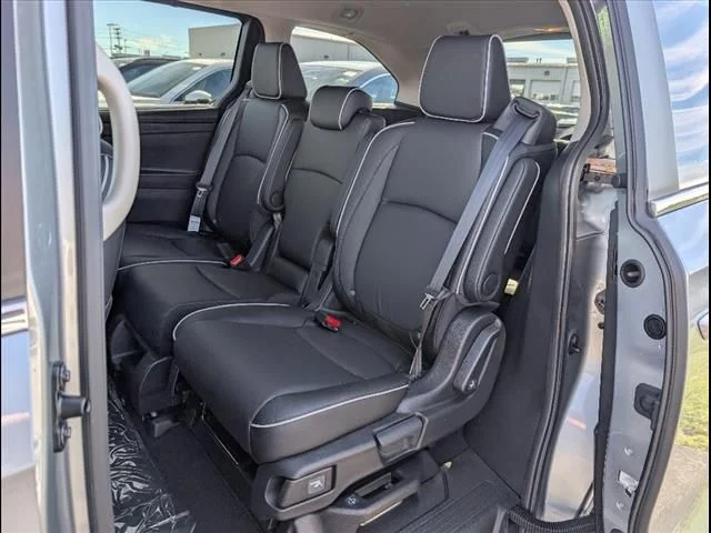 2026 Honda Odyssey Touring - Photo 17