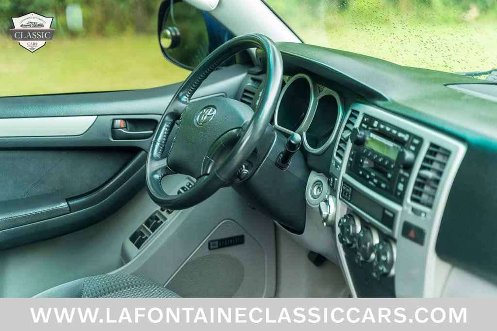 Used 2003  Toyota SR5 Sport image 64