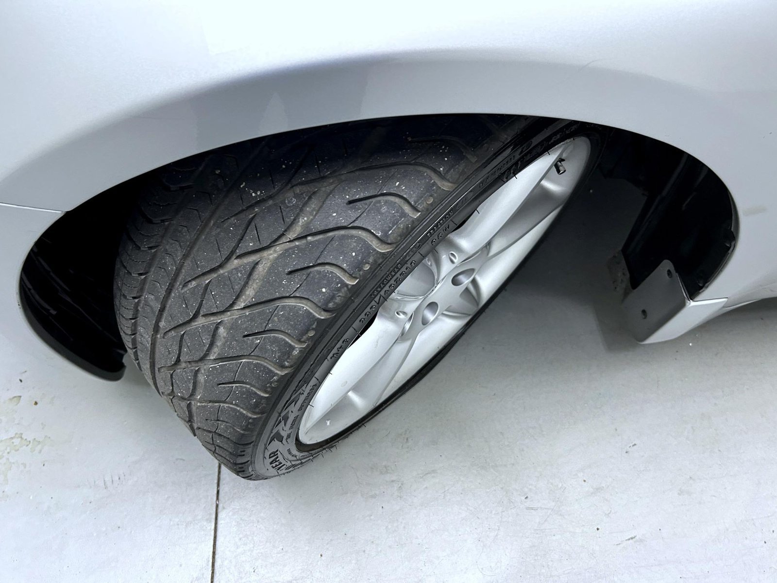 Used 2005 Silver Nissan Grand Touring image 19