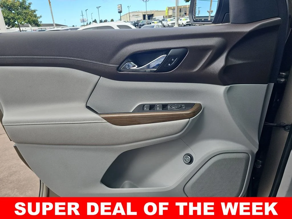 Used 2023 Gray GMC SLE image 28