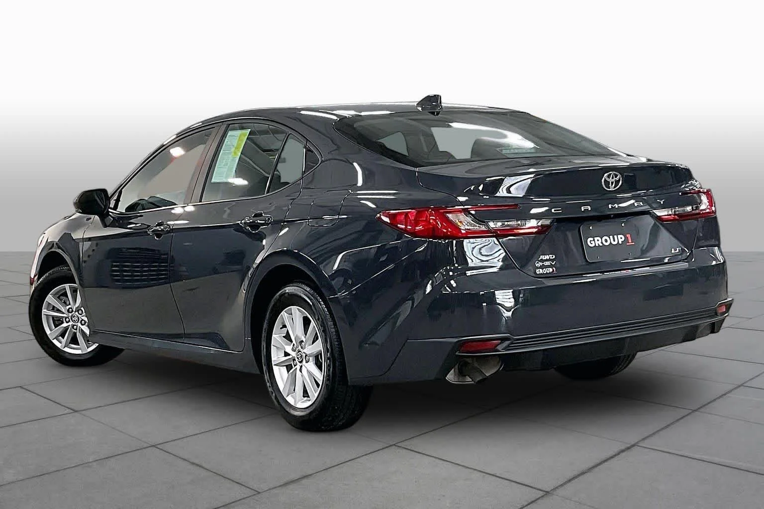 Used 2025 Underground Toyota LE image 12