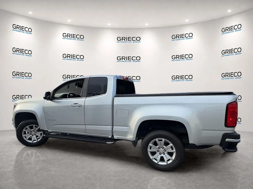 Used 2015 Silver Ice Metallic Chevrolet LT image 4