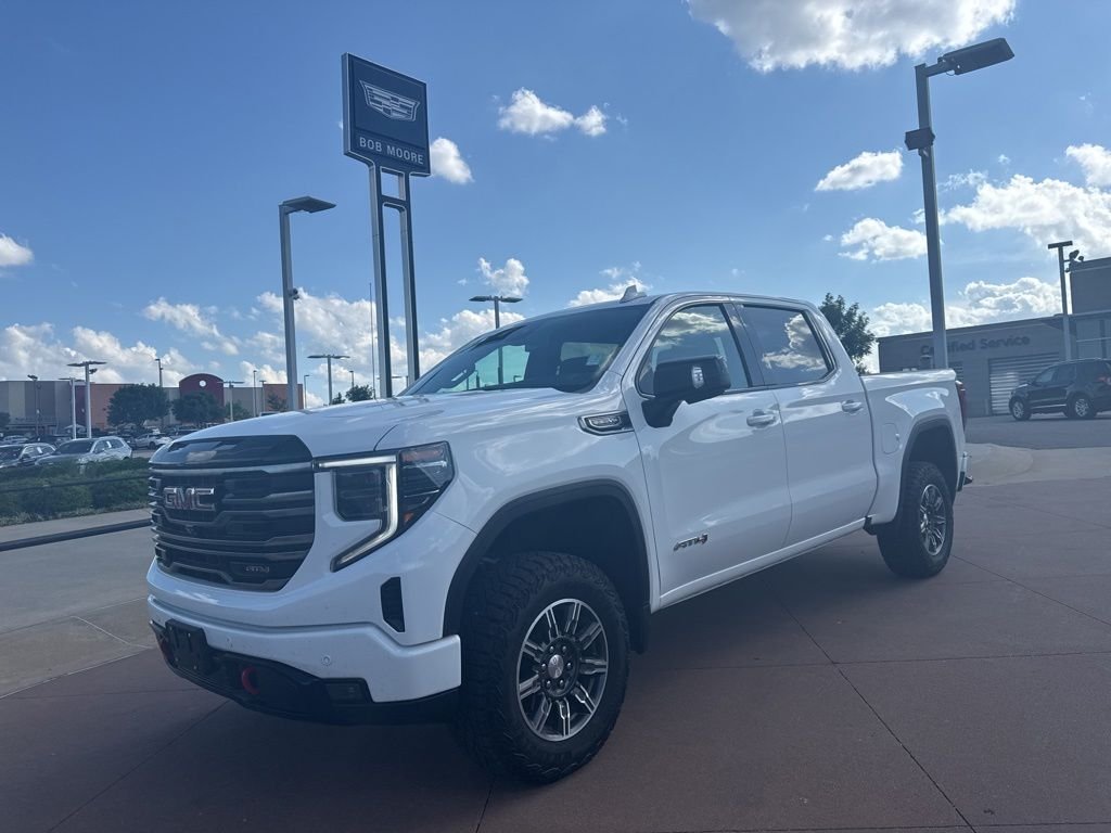Used 2026 White GMC AT4 image 1