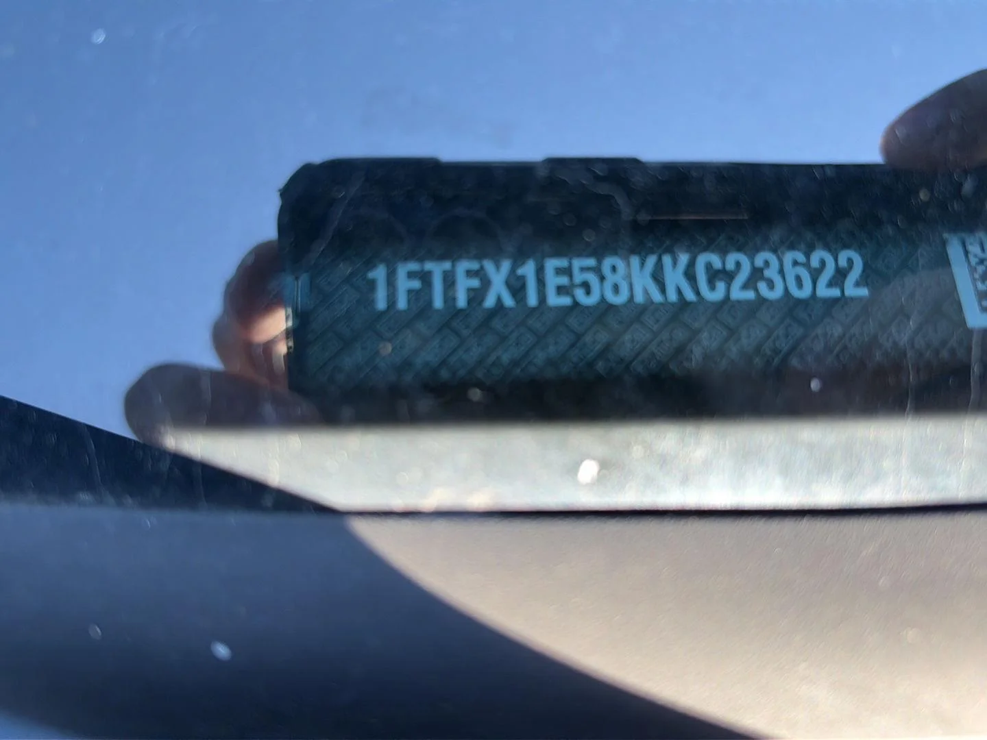 Used 2019 Blue Ford XL image 28