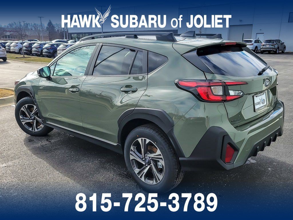 Used 2026 Alpine Green Subaru Premium image 5