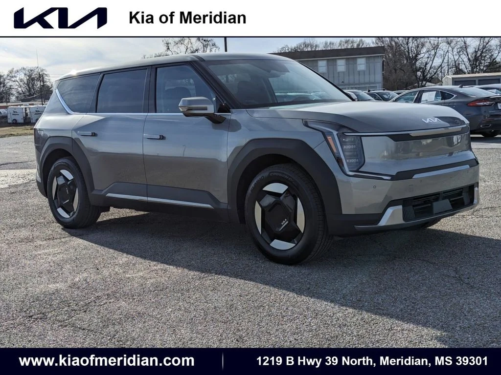 2024 Kia EV9 Light's photo