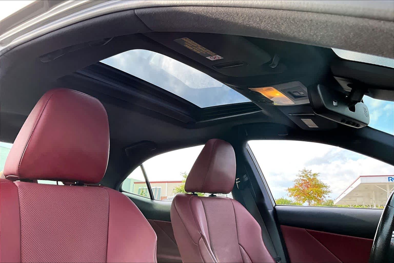 Used 2017 Atomic Silver Lexus  image 14