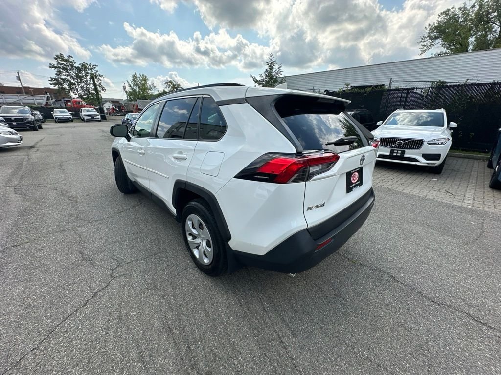 Used 2019 White Toyota LE image 4