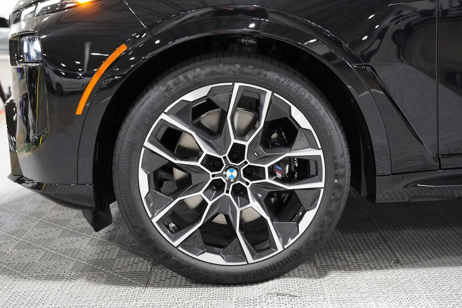 New 2027 Black Sapphire Metallic BMW xDrive40i image 7