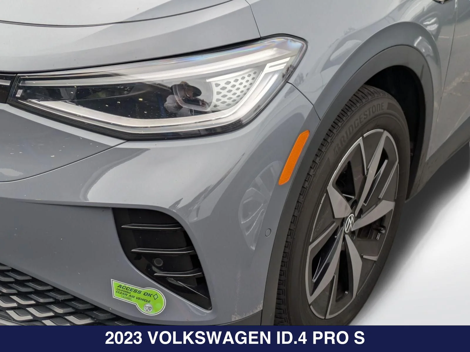 Used 2023 Gray Volkswagen Pro S image 30