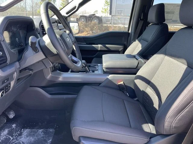 New 2026 Avalanche Ford XLT image 15