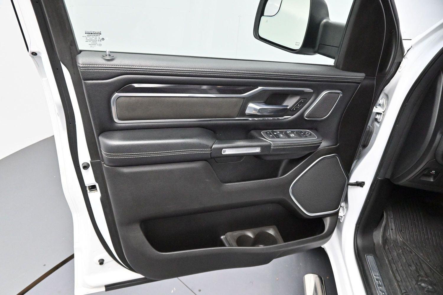 Used 2022 White Ram Laramie image 9