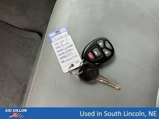Used 2005 Sterling Silver Metallic Buick CXL image 7