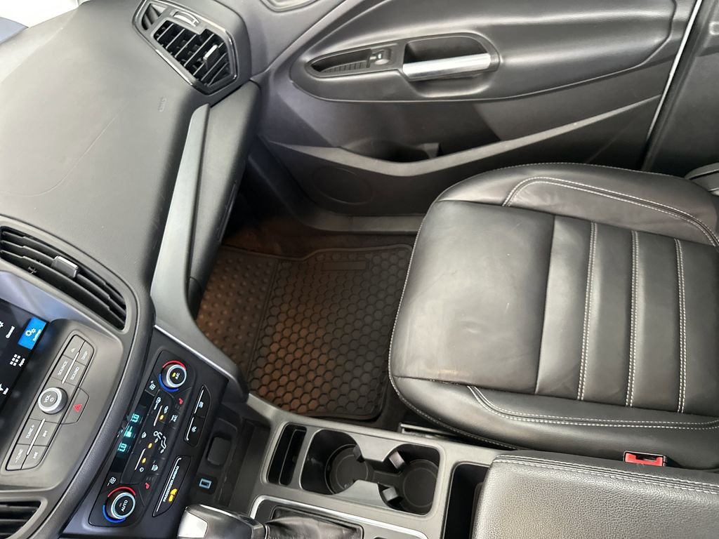 Used 2018 White Ford SEL image 24