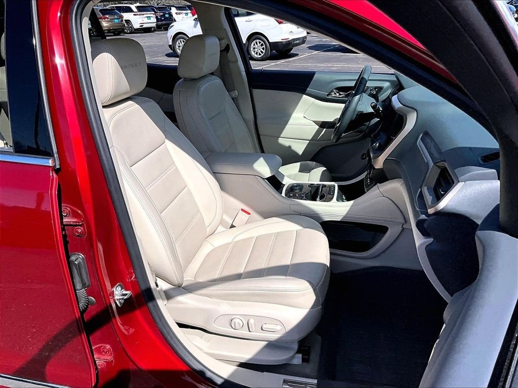 Used 2023 Red GMC Denali image 11