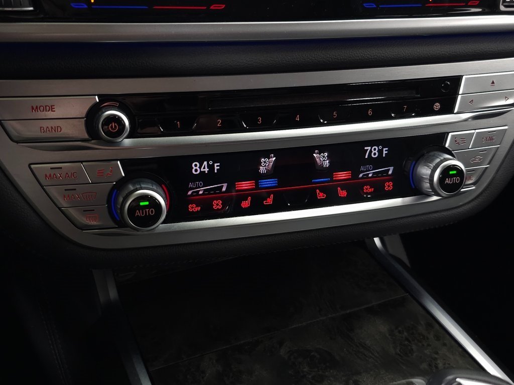 2020 BMW 745E - Image 35