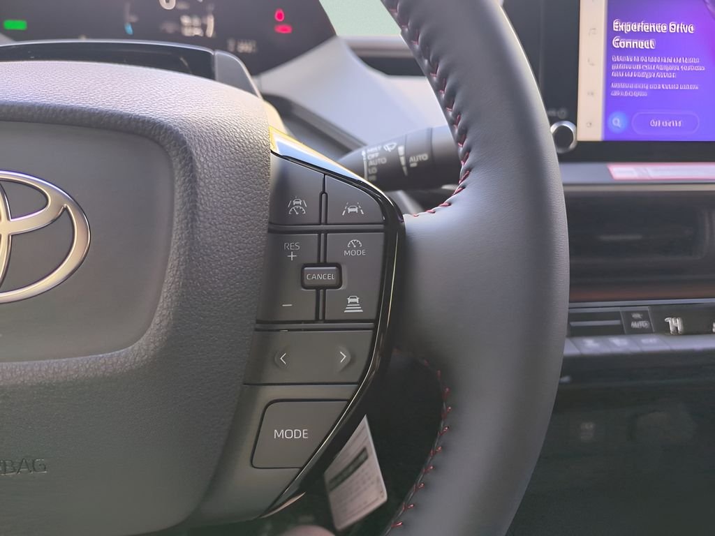 New 2026 Wind Chill Pearl <sup>1</sup> Toyota  SE image 24