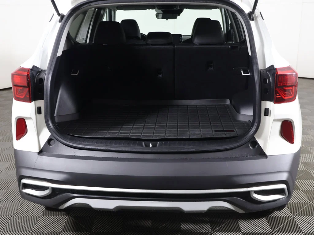 Used 2021 White Kia EX image 16