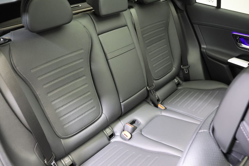 Used 2026 Black Mercedes-Benz GLC 300 image 53