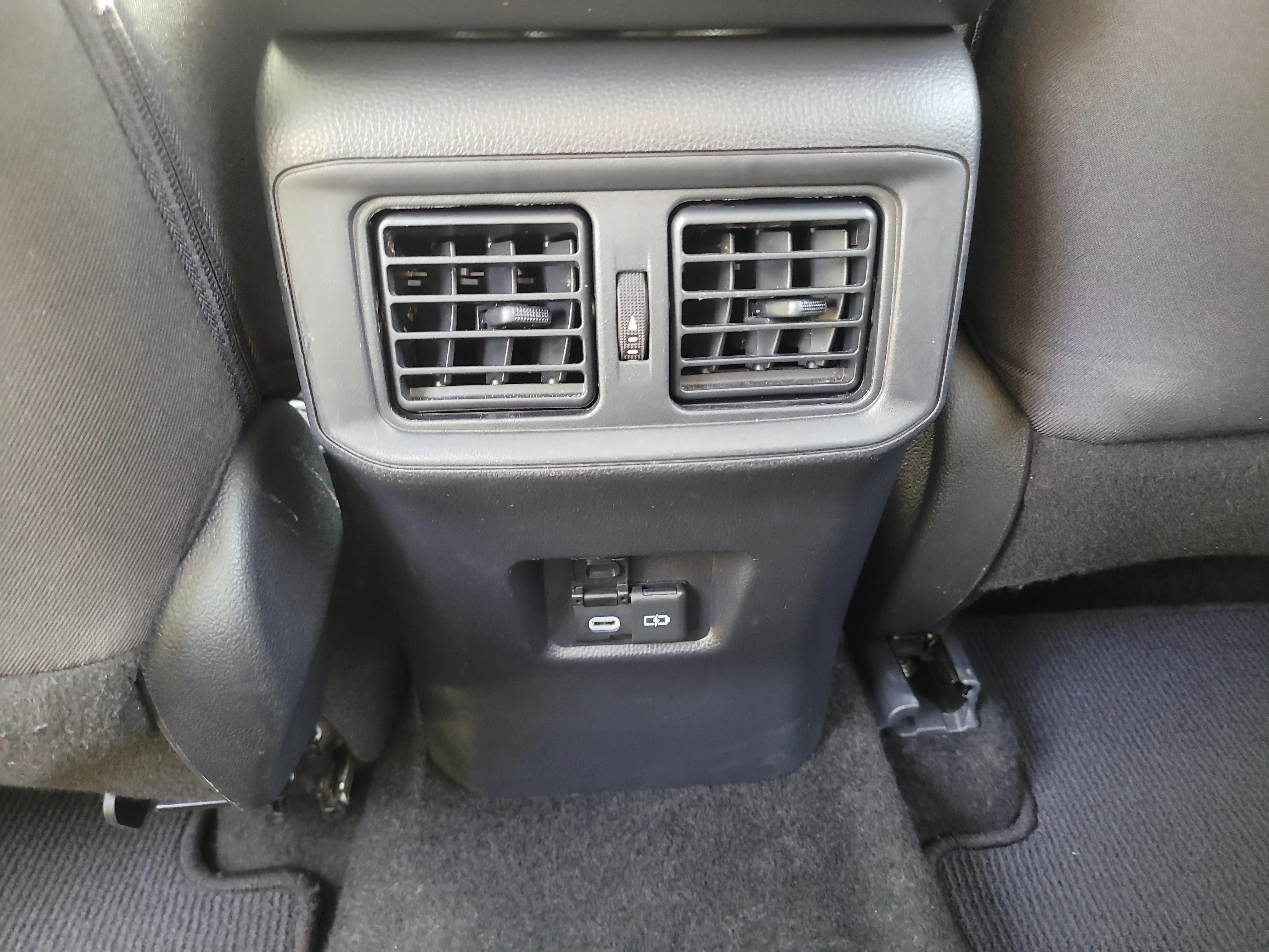Certified Used 2025 Ice Toyota Hybrid XLE image 16
