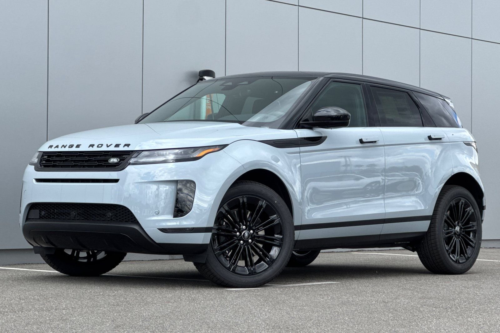2026 Land Rover Range Rover Evoque