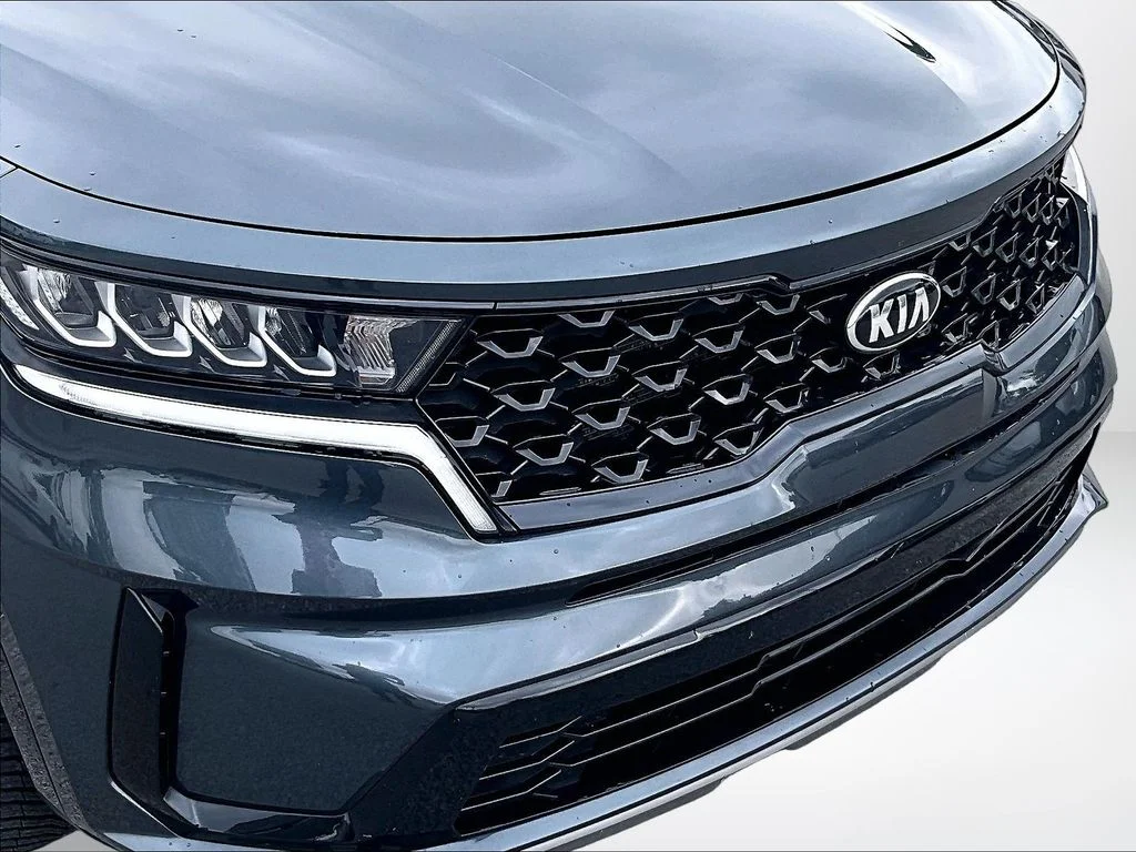 Used 2021 Gray Kia S image 30
