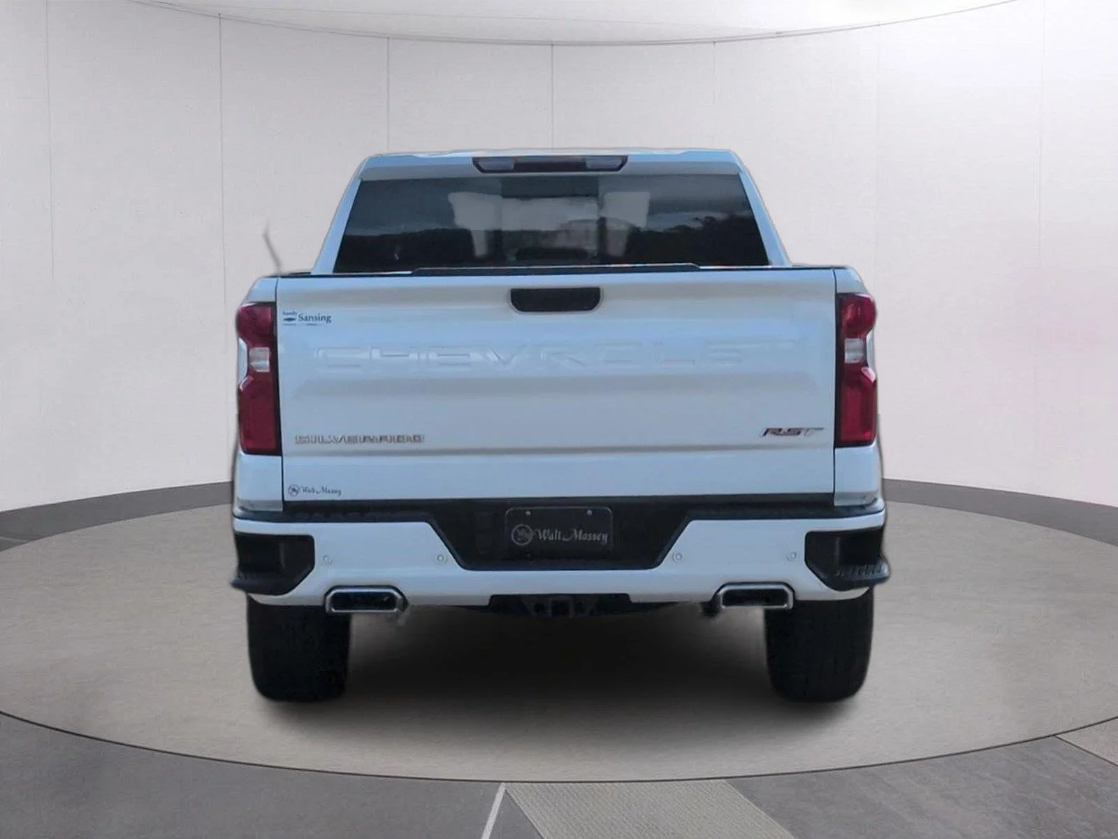 Used 2025 Summit White Chevrolet RST image 4