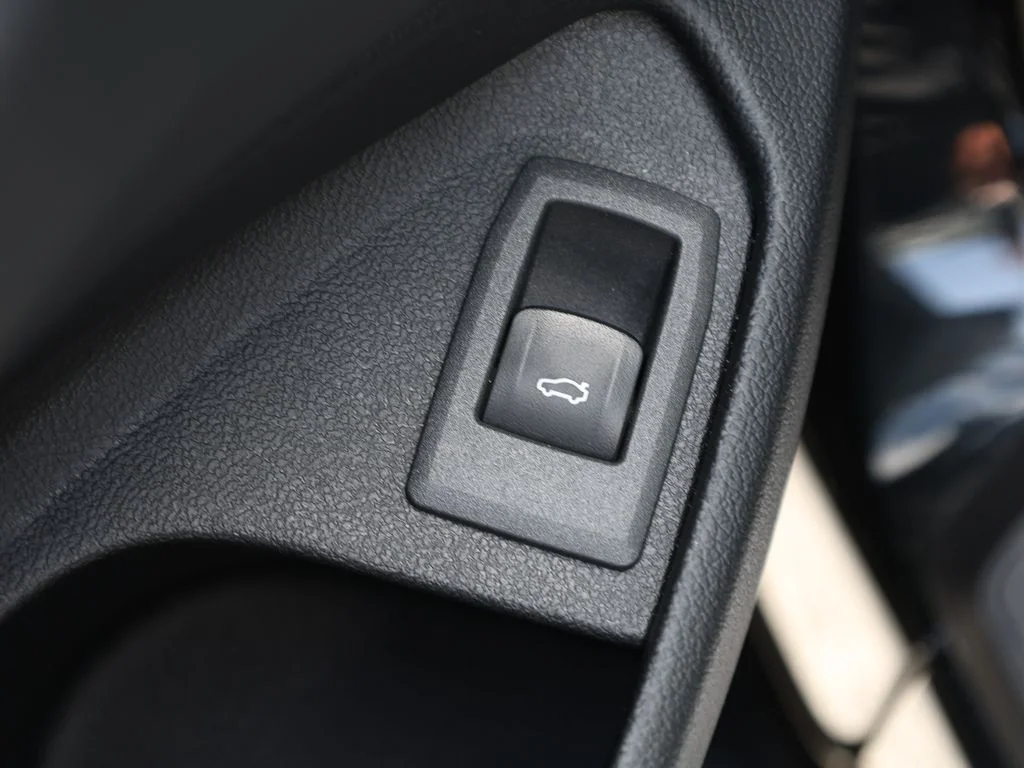 2026 BMW 4 Series 430i - Photo 14