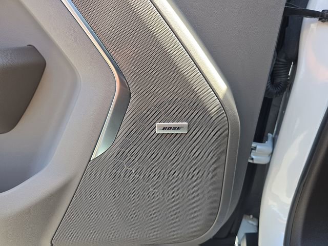2022 GMC Yukon SLT - Photo 18