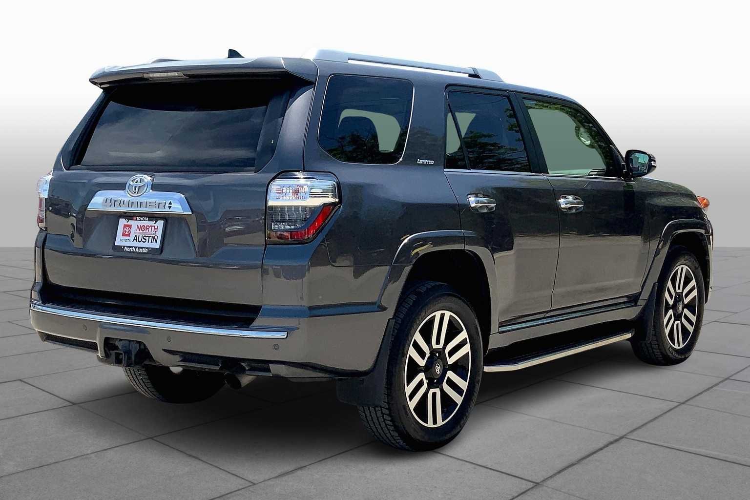 Used 2017 Magnetic Gray Metallic Toyota SR5 image 13