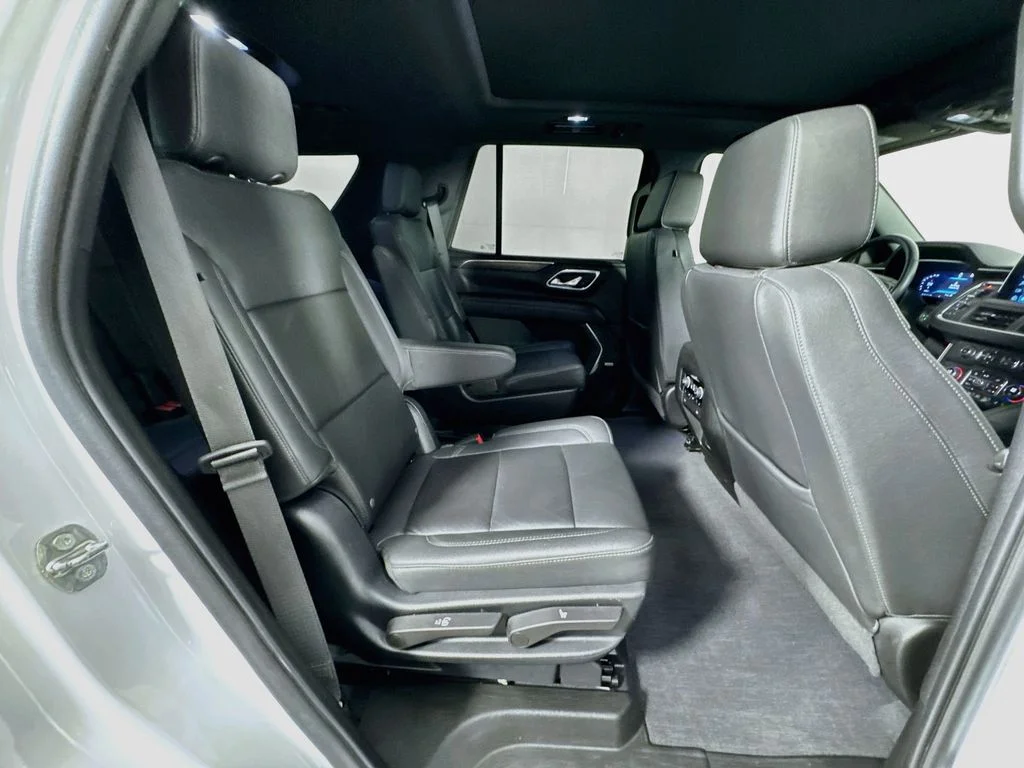 Used 2023 White Chevrolet Z71 image 35