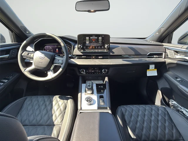 New 2026 Black Nissan Platinum image 15