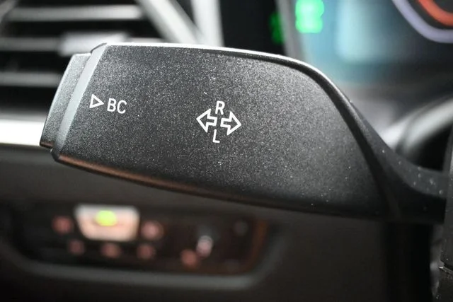 Used 2020 Black BMW 330i image 20