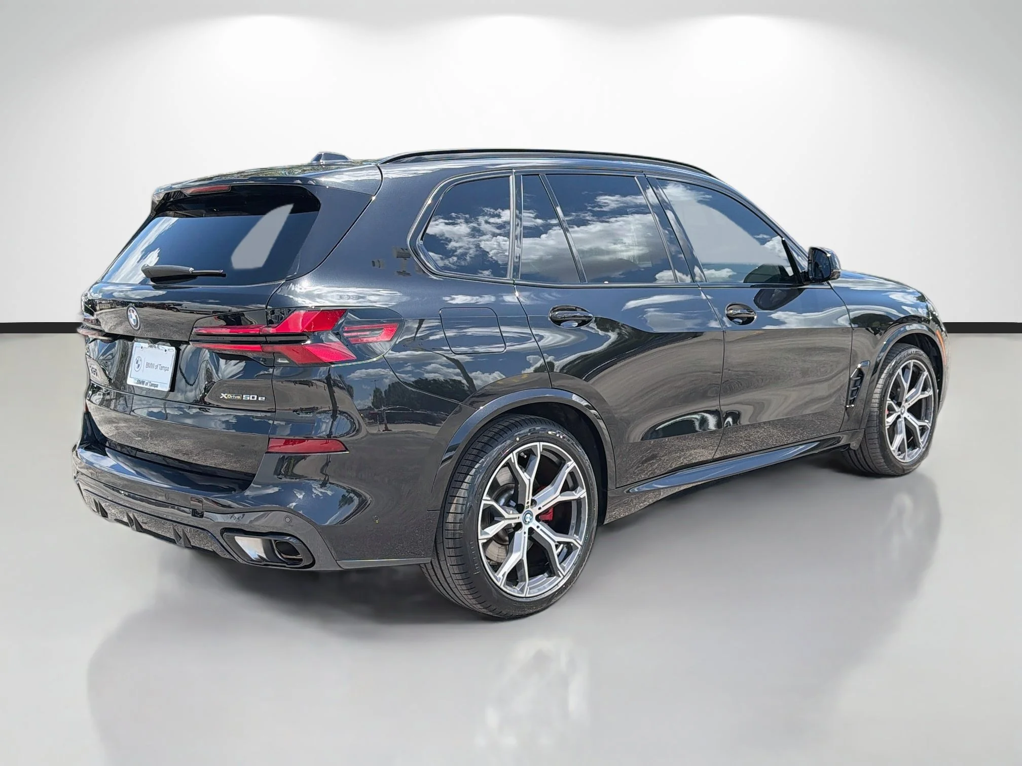 Used 2025 Black Sapphire Metallic BMW xDrive50e image 3