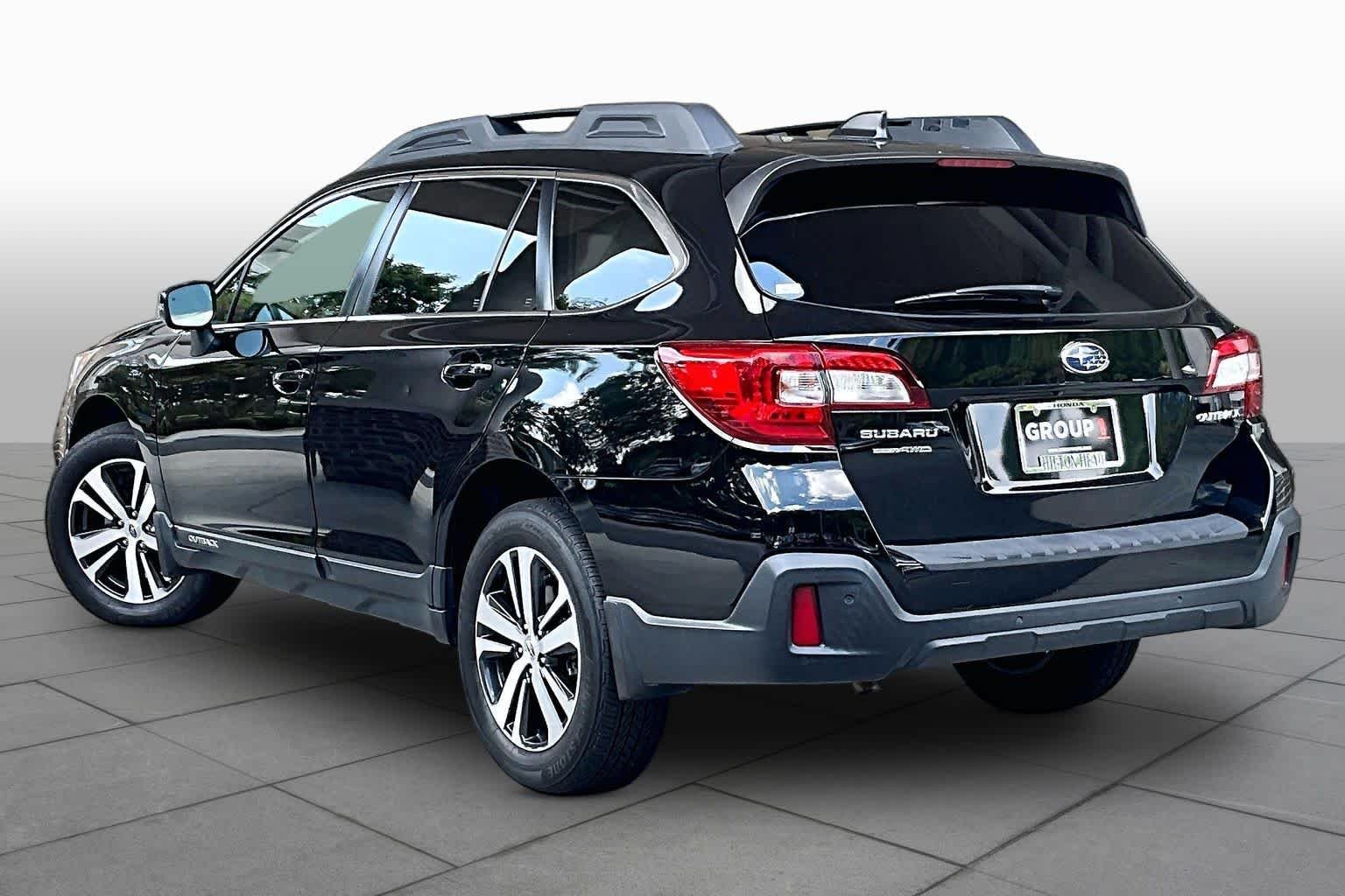 Used 2019 Crystal Black Silica Subaru Limited image 12