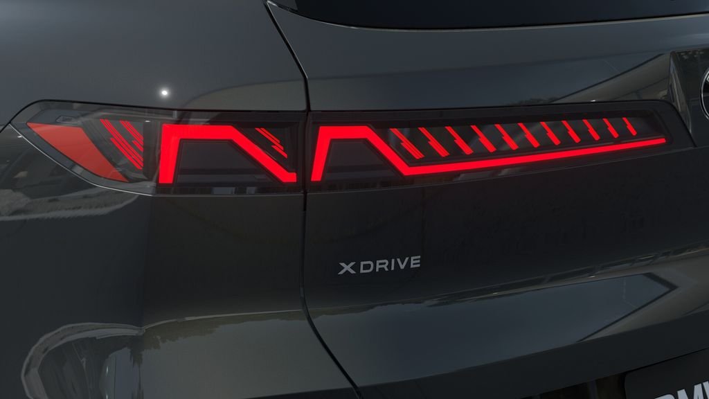 New 2027 Dravit Grey Metallic BMW  image 8
