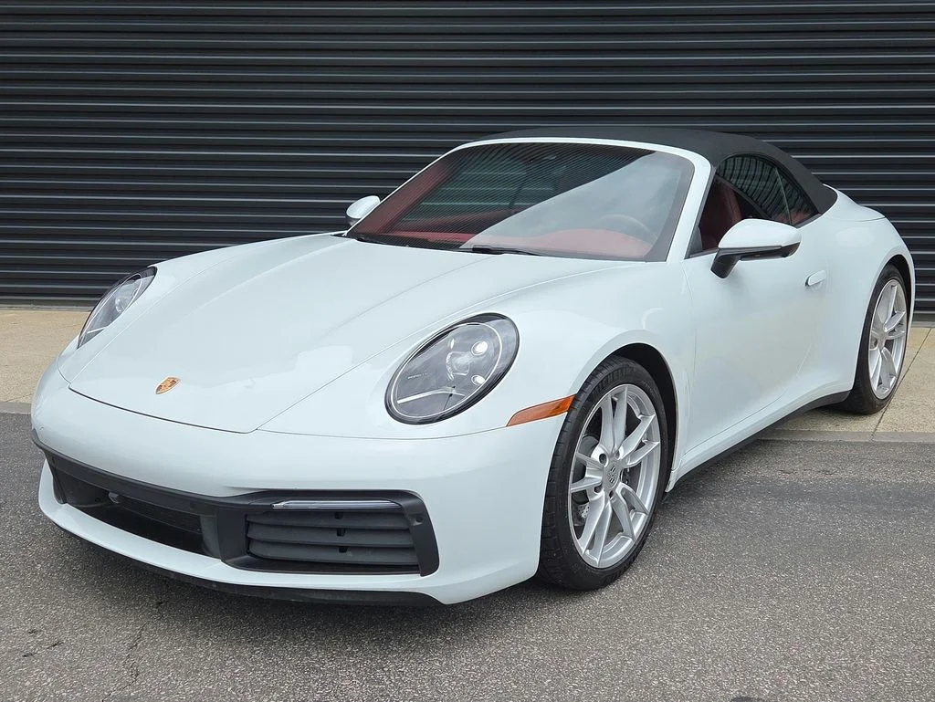 2021 Porsche 911 Carrera 4 Cabriolet's photo