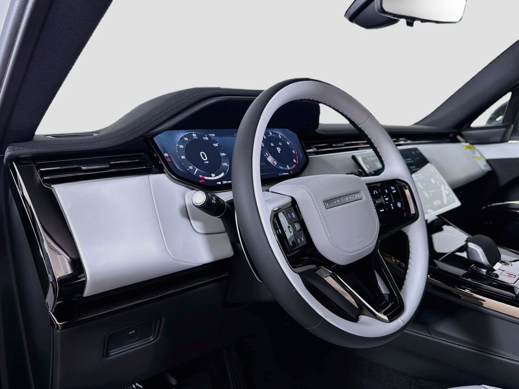 New 2026 Fuji White Land Rover Dynamic SE image 9