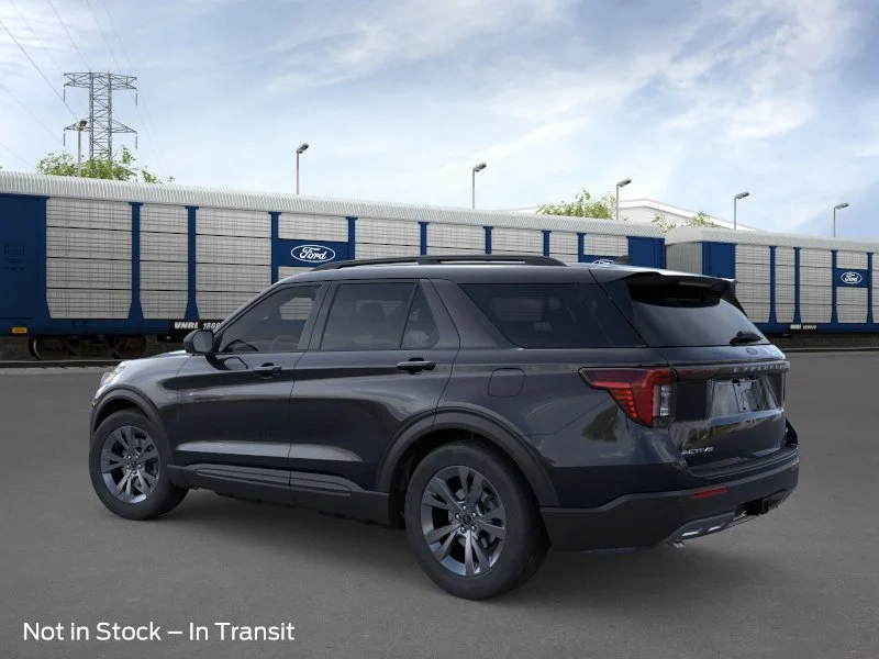 New 2026 Agate Black Metallic Ford Active image 4