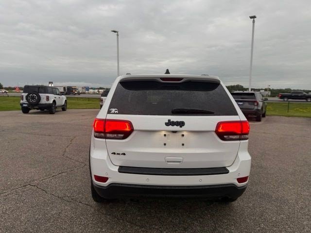 Used 2019 Bright White Clearcoat Jeep Upland image 11