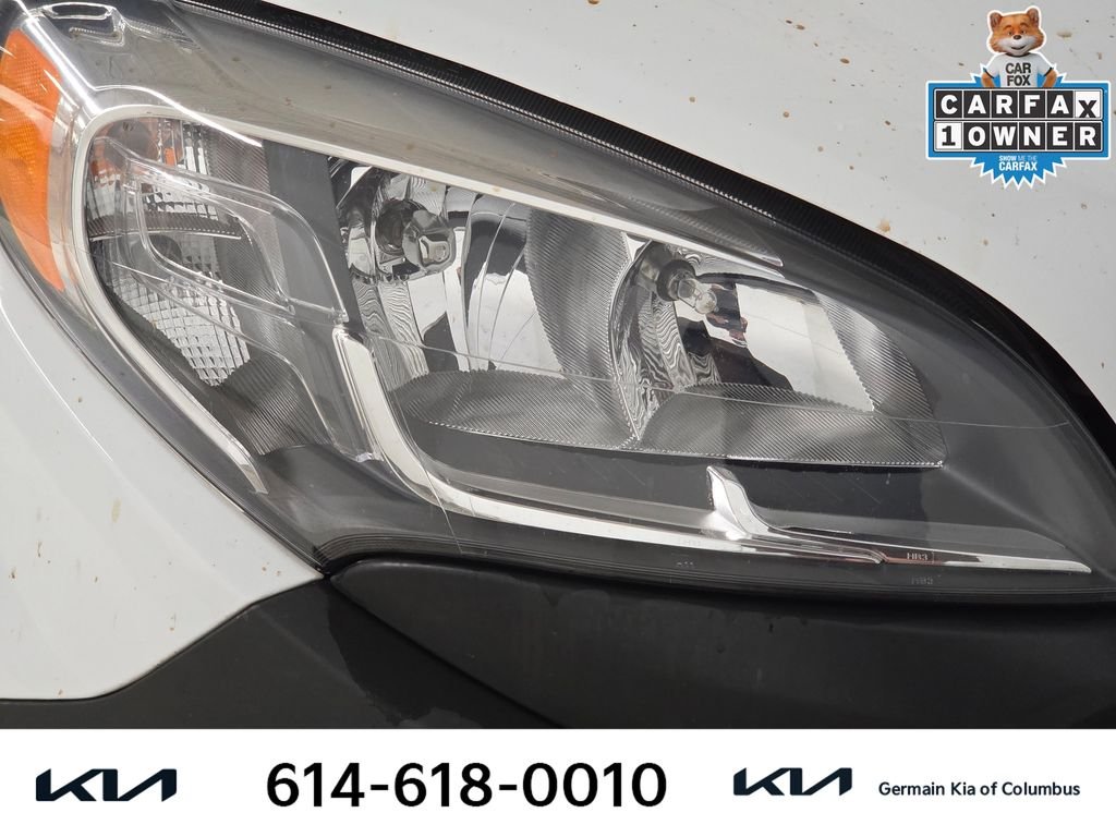 Used 2019 White Ram Base image 15