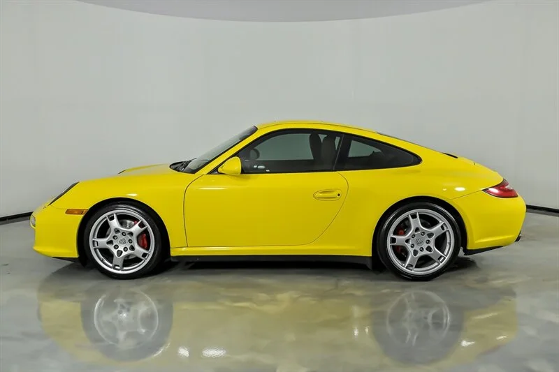 Used 2009 Speed Yellow Porsche Carrera 4S image 5