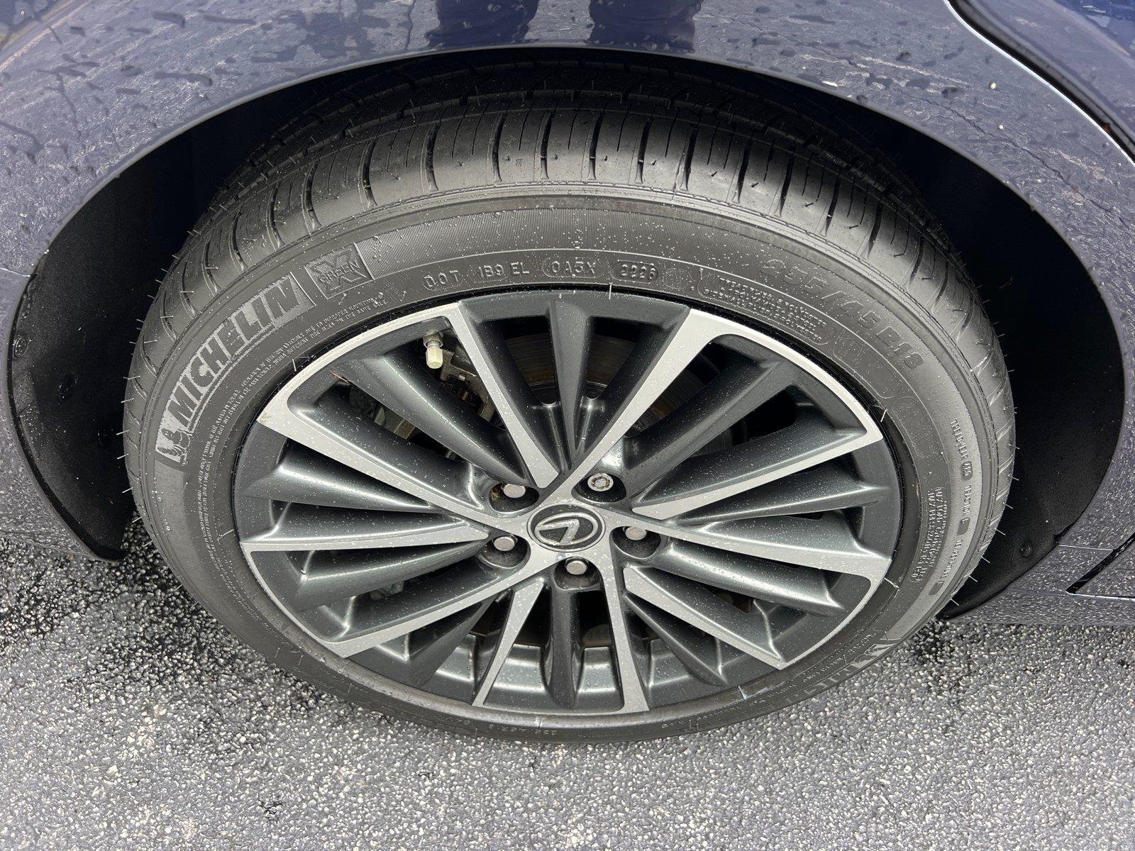 Used 2025 Nightfall Mica Lexus ES 300h image 17