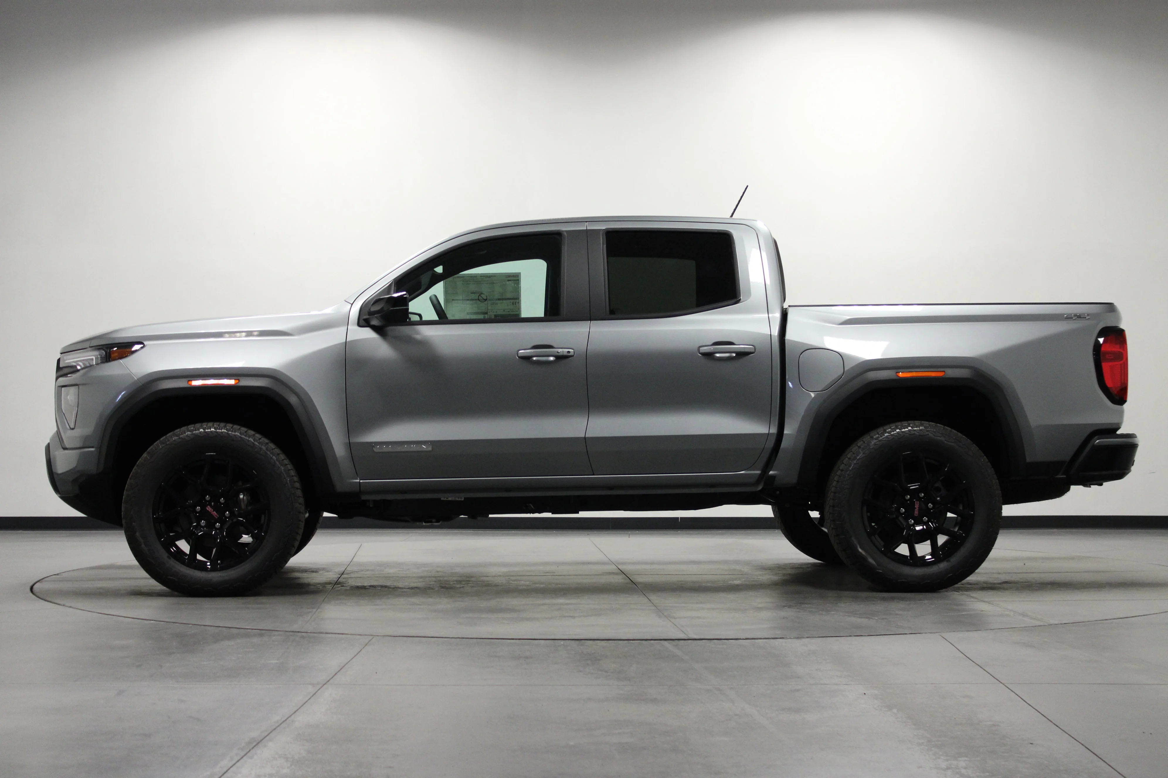 New 2026 Sterling Metallic GMC Elevation image 7